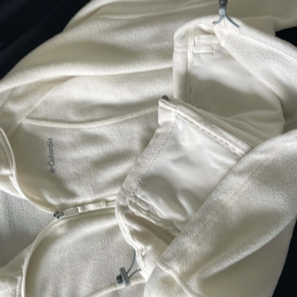 Columbia Women's Cream Fleece Lightweight Jacket - Picture 6 of 10